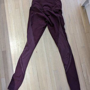 Women's Lulu Lemon Burgundy leggings size 6